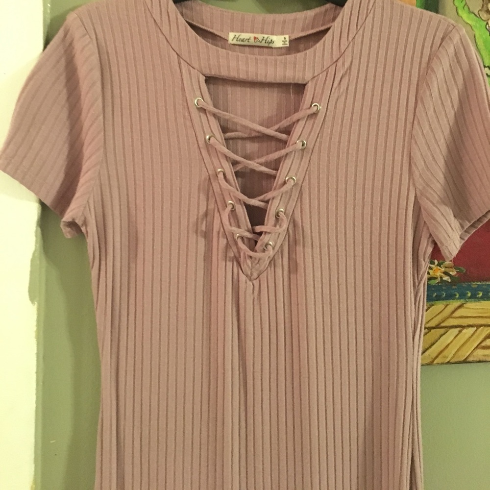 A simple fashionable dress.💕